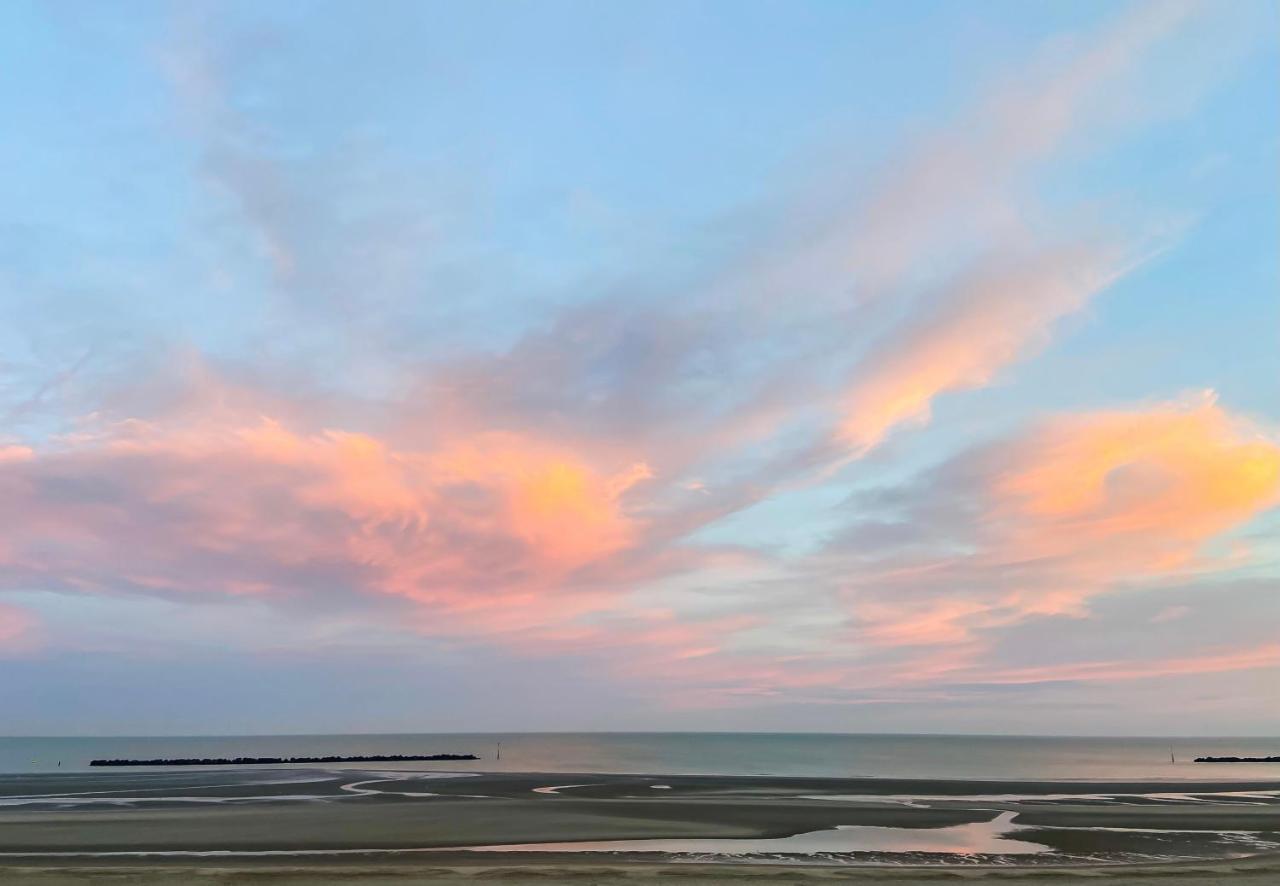 Appartement Sur La Plage De Malo Les Bains Vue Mer Dunkirk Екстериор снимка